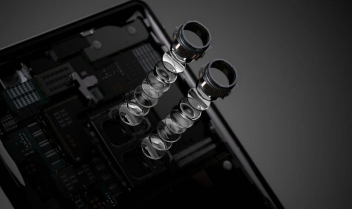 Sony Xperia XZ2 Premium: �����������