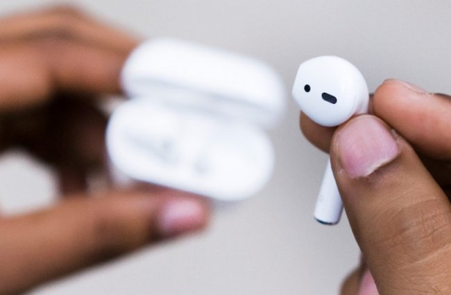 Apple Airpods: ������ � ������������ ���������� ������������ ���������