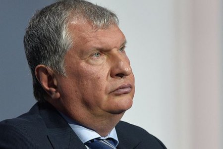Сечин назвал существующий капитализм помехой при поиске выхода из кризиса
